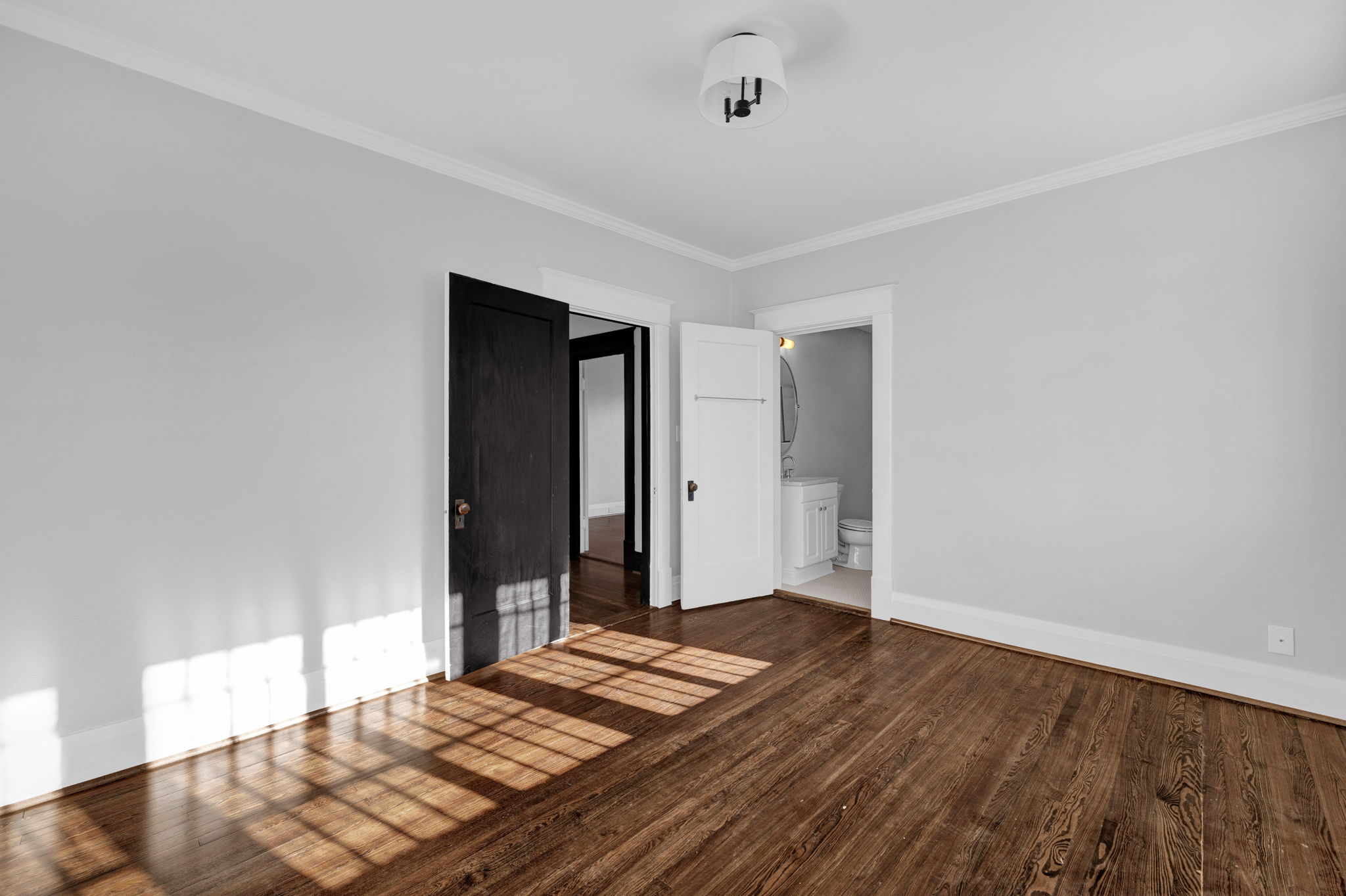 510 Patrick St-30
