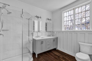 510 Patrick St-24