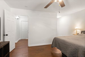  Photo 24