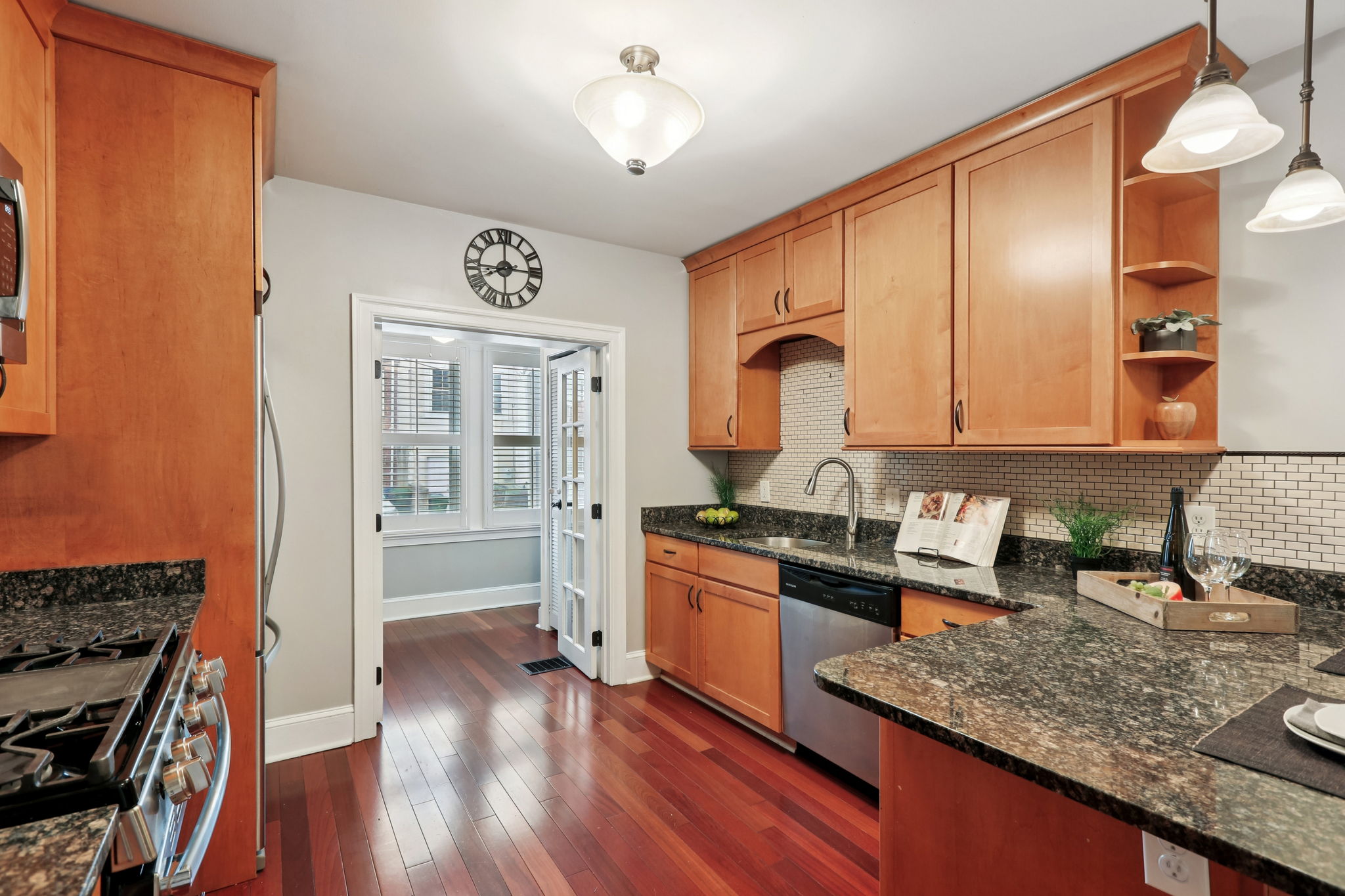 S Ellwood Ave-L2401-014