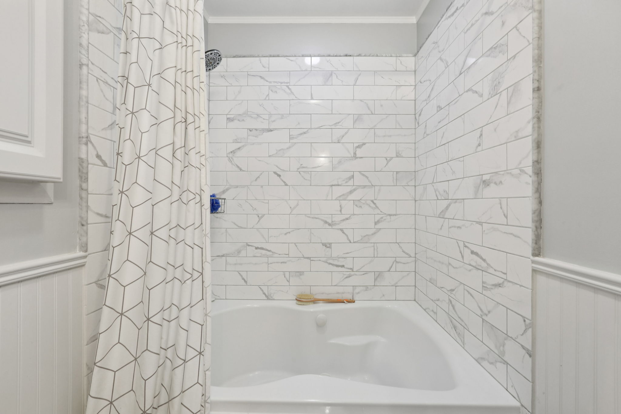 S Ellwood Ave-L2401-024