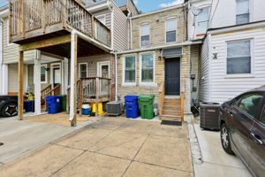 S Ellwood Ave-L2401-002