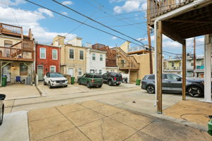 S Ellwood Ave-L2401-007