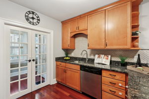 S Ellwood Ave-L2401-017