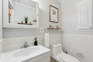 S Ellwood Ave-L2401-022