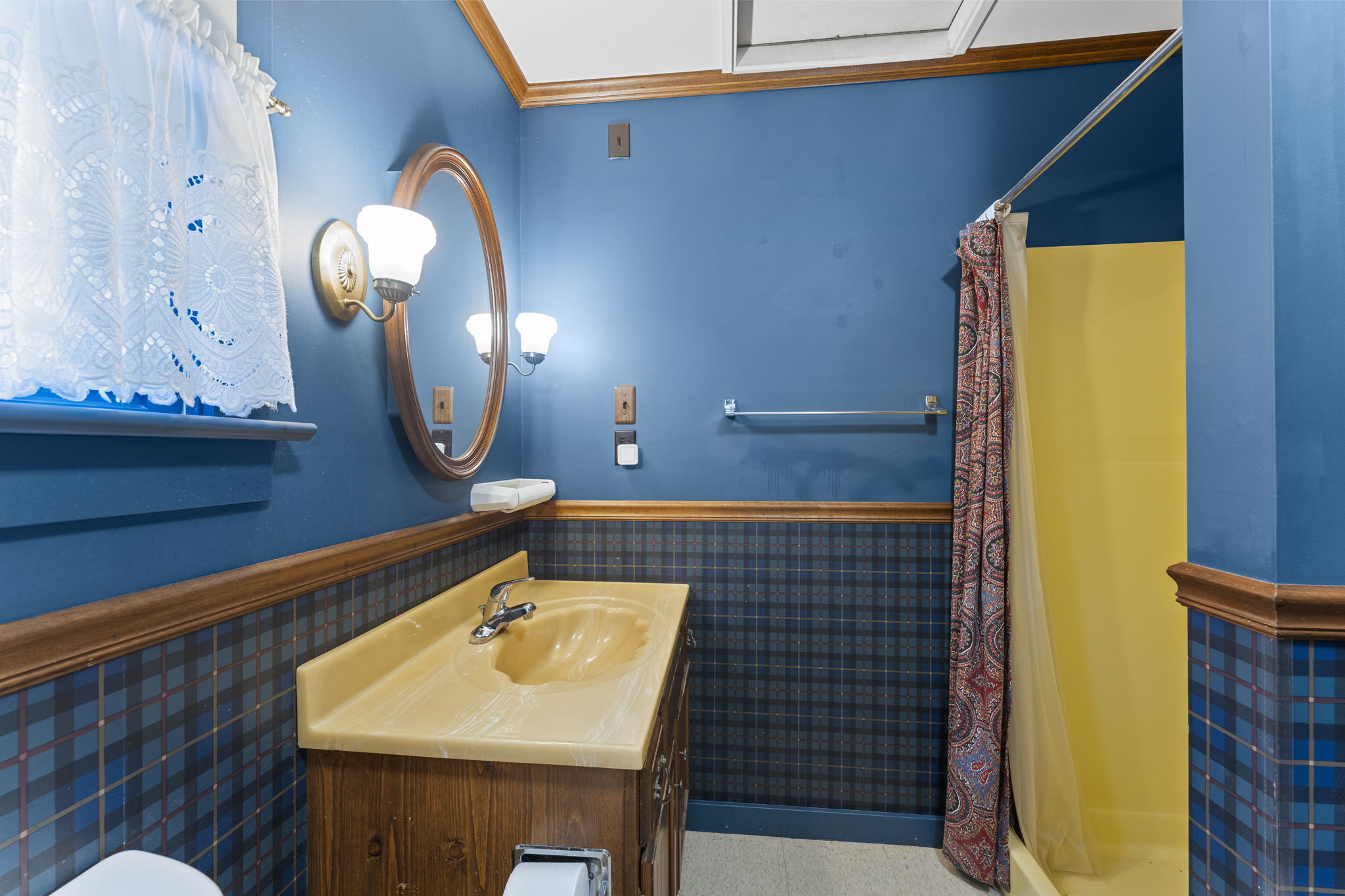In-law Suite Bathroom & Laundry
