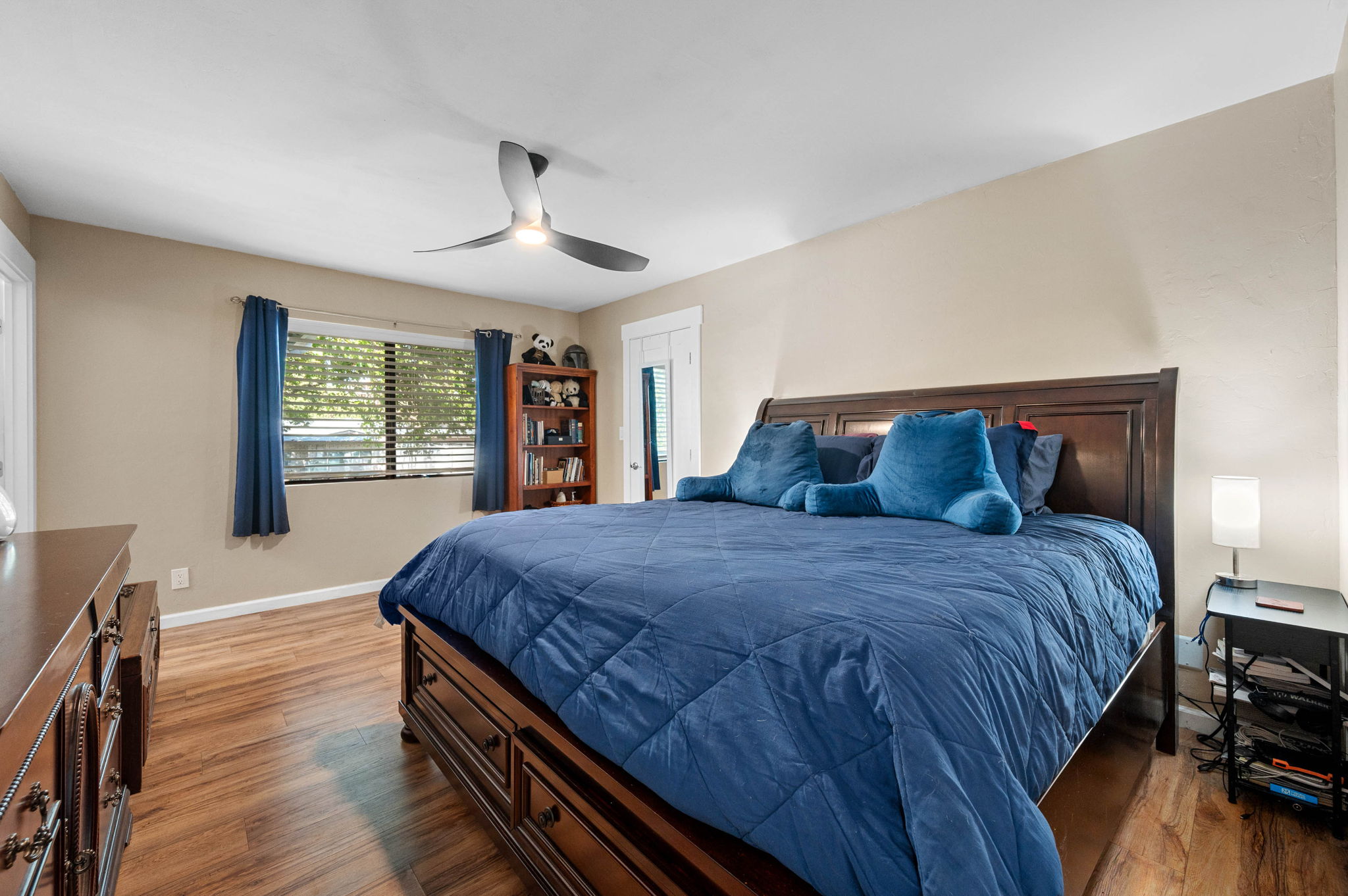 Primary Bedroom (1)