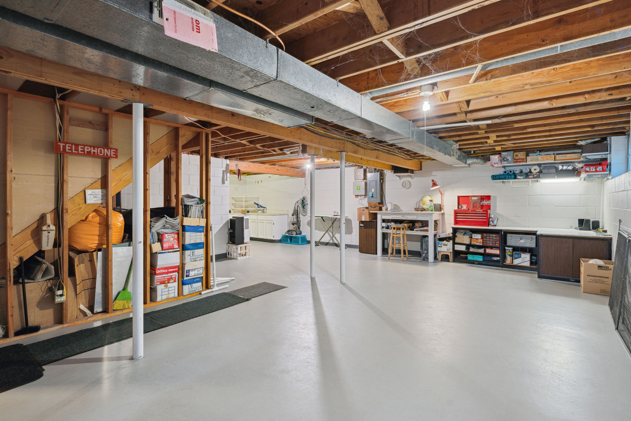 16_Interior