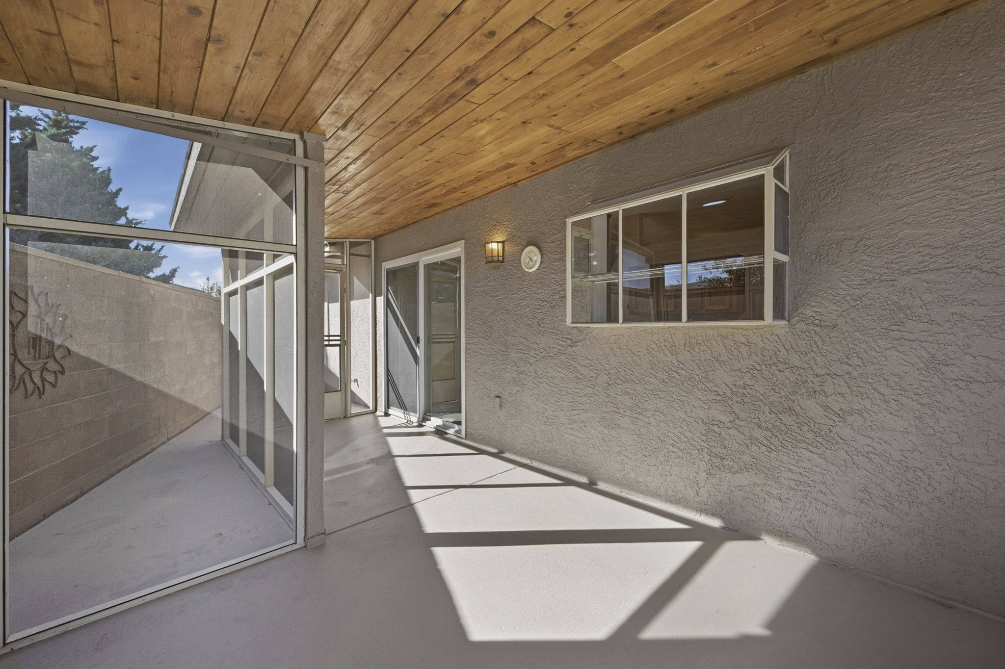 Screened Porch 2