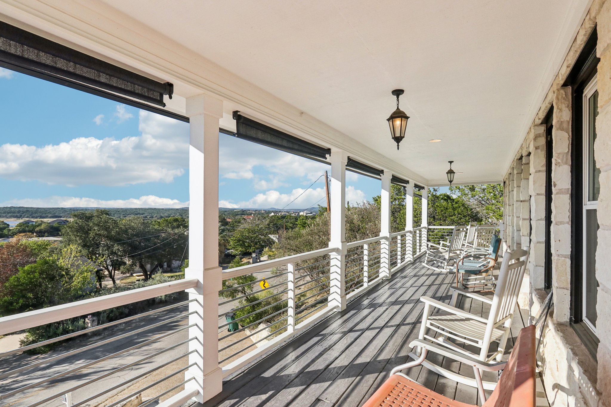 Country Club Dr-S1211-060.jpg