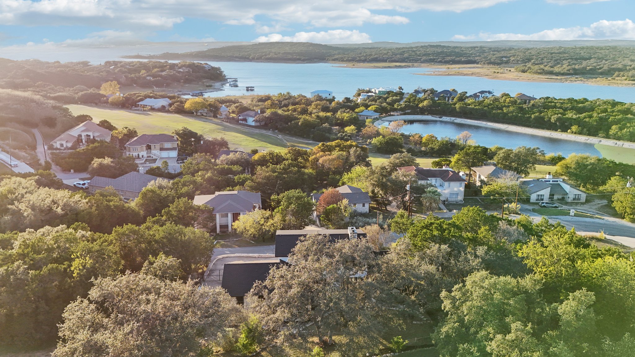 Country Club Dr-S1211-076.jpg