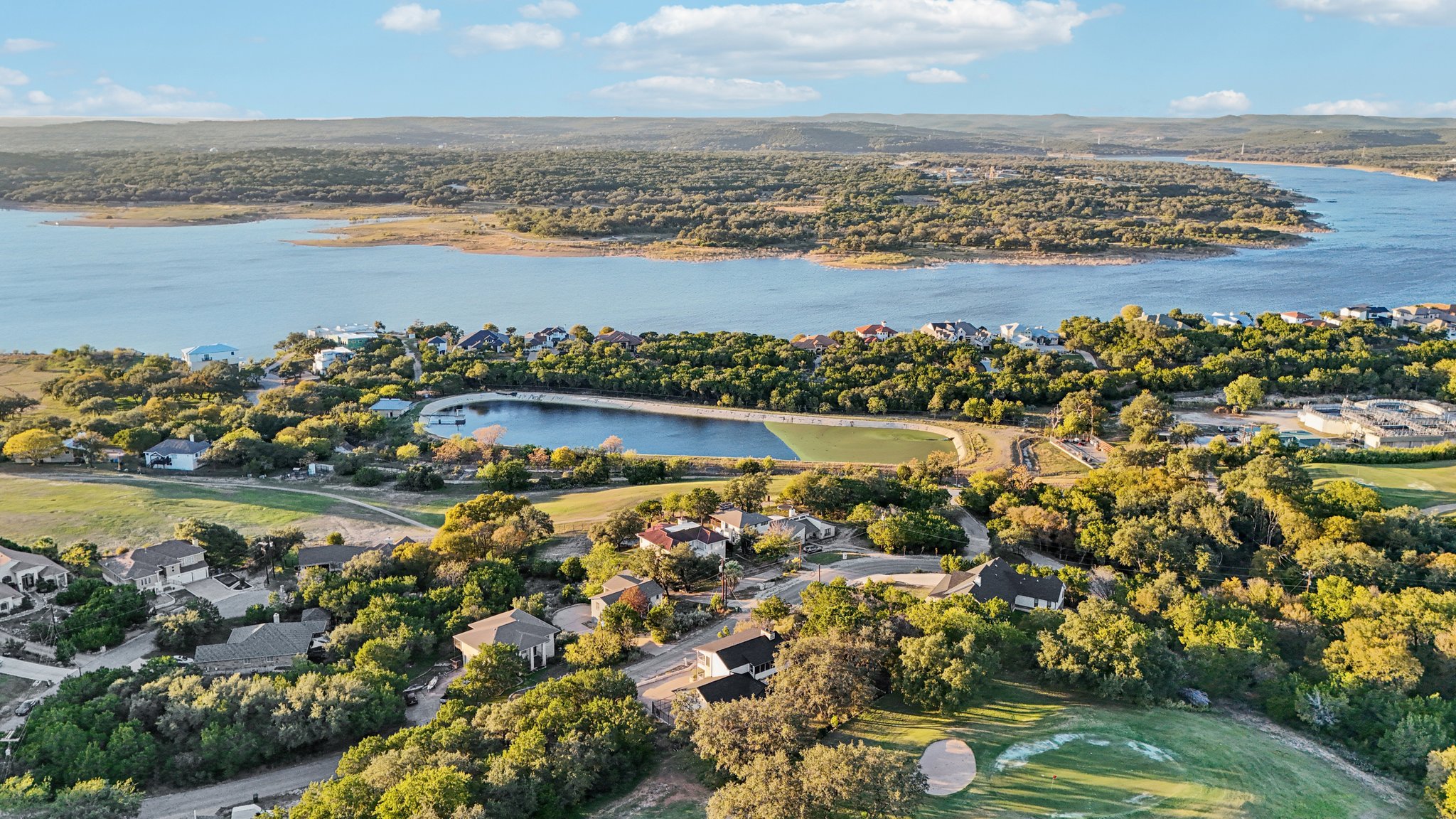 Country Club Dr-S1211-081.jpg