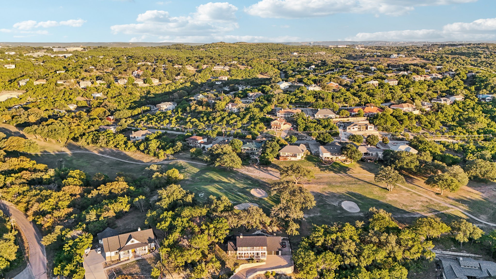 Country Club Dr-S1211-083.jpg