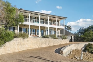 Country Club Dr-S1211-002.jpg