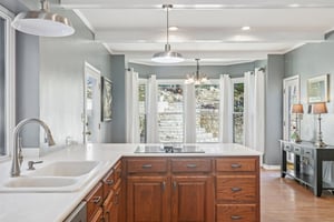 Country Club Dr-S1211-025.jpg