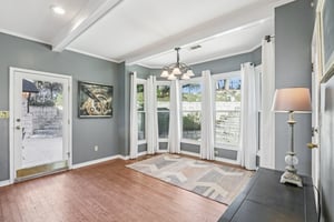 Country Club Dr-S1211-030.jpg