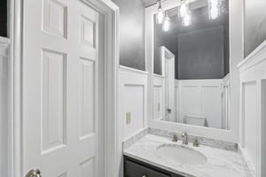 Country Club Dr-S1211-034.jpg