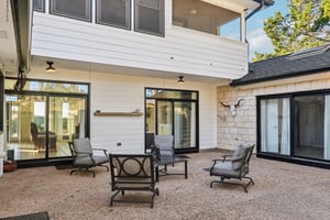 Country Club Dr-S1211-063.jpg