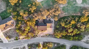 Country Club Dr-S1211-089.jpg