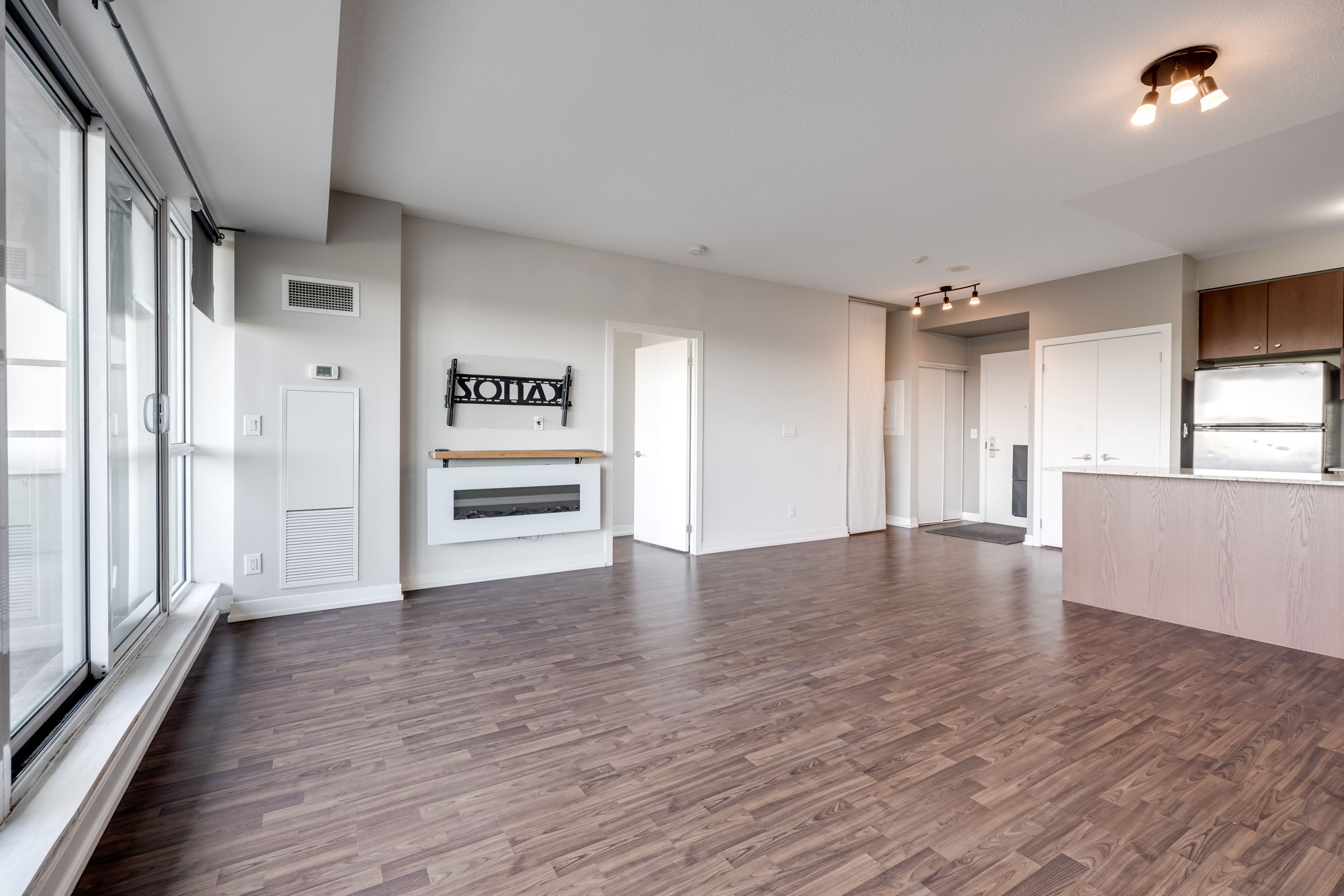 Toronto property showcase — delivered property photograph 11