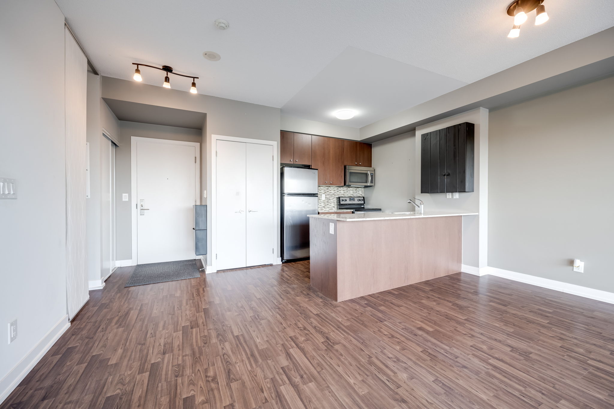 Toronto property showcase — delivered property photograph 9