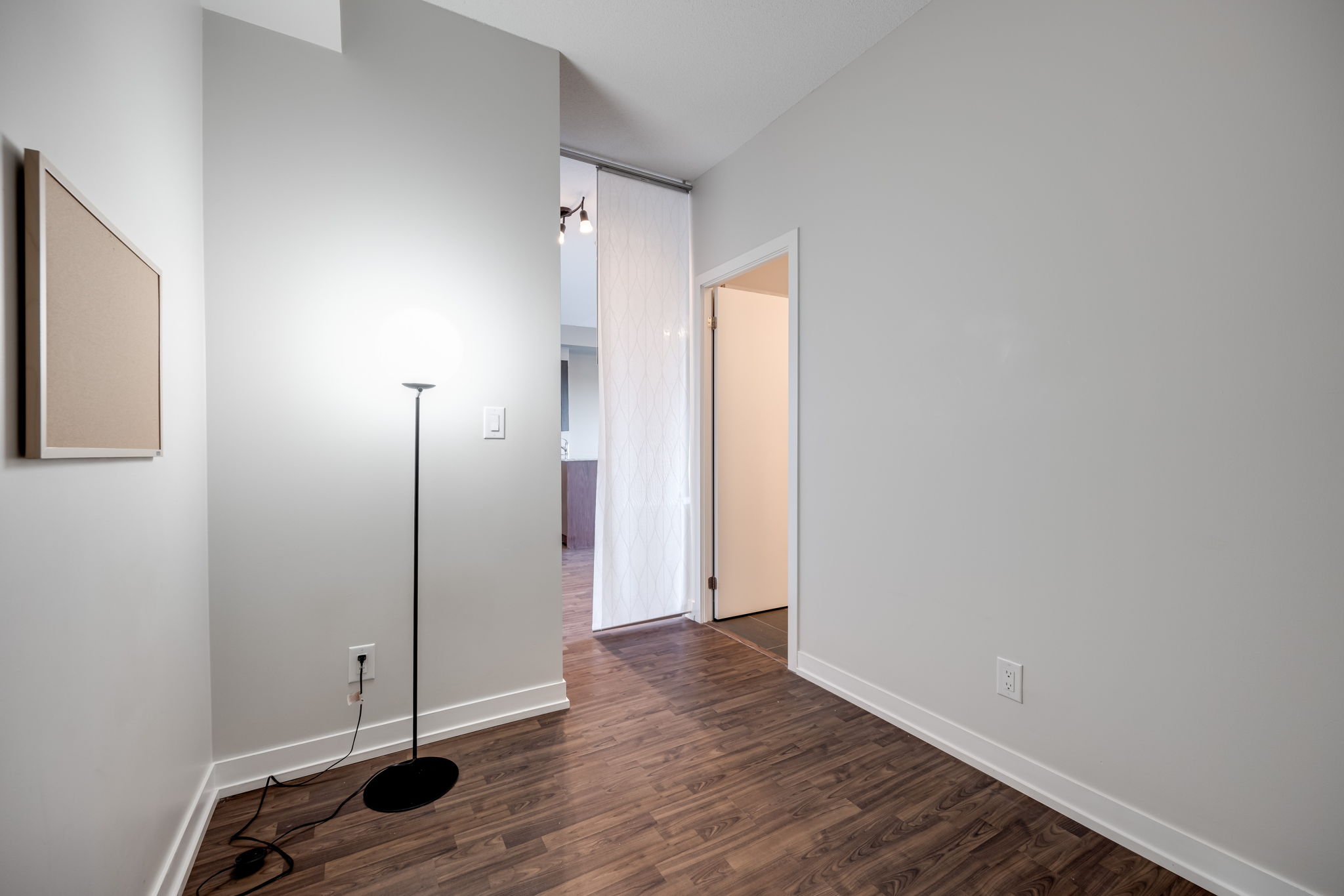 Toronto property showcase — delivered property photograph 19
