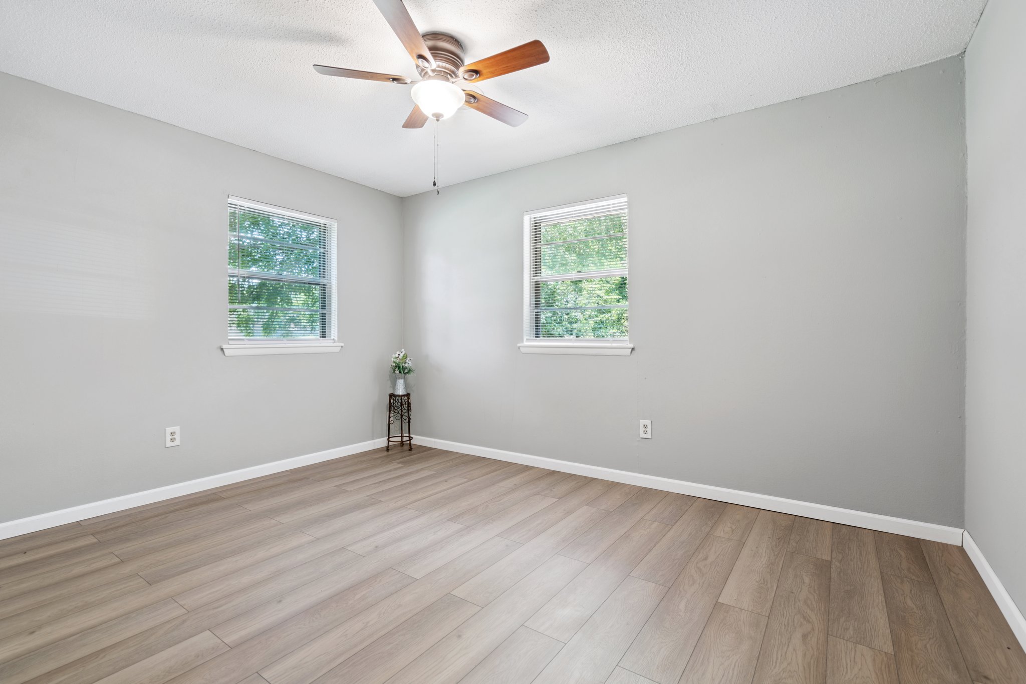 5101 NW Elm Ave_037.jpg