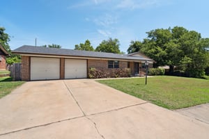 5101 NW Elm Ave_002.jpg