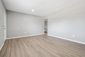 5101 NW Elm Ave_010.jpg