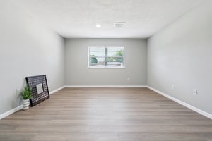 5101 NW Elm Ave_012.jpg