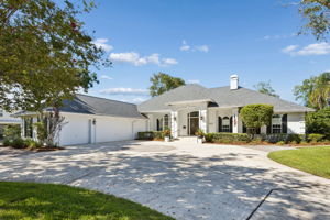 Welcome to 5102 Yacht Club Rd