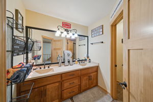  Photo 43
