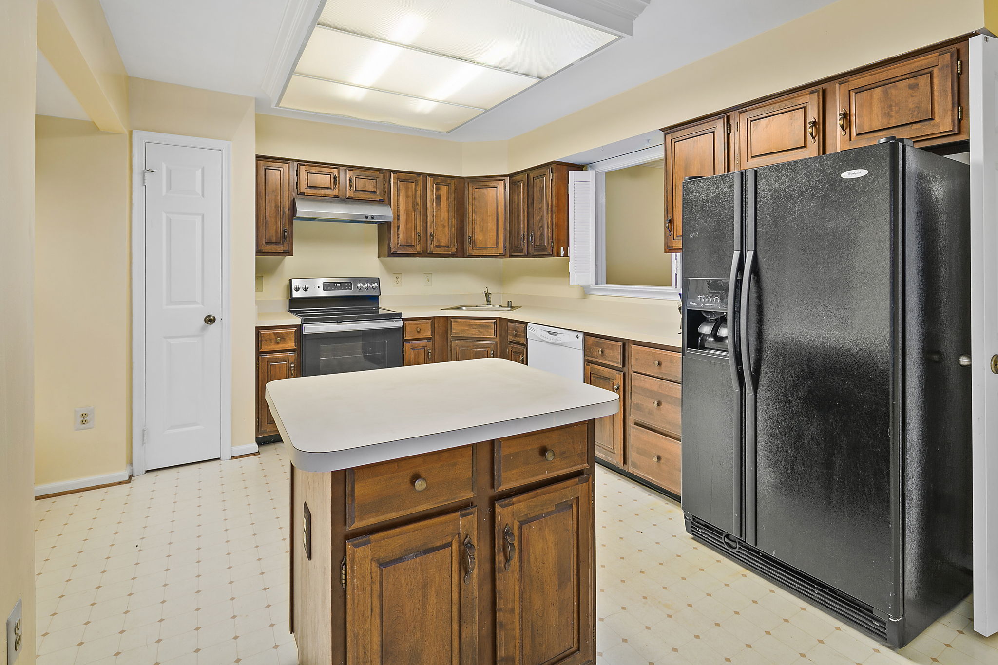 5103 Kenside Ct, Annandale, VA 22003, US Photo 16
