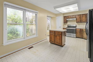  5103 Kenside Ct, Annandale, VA 22003, US Photo 14