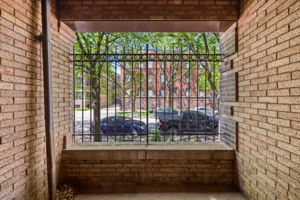 5103 S Ingleside Ave, Chicago, IL 60615, USA Photo 5