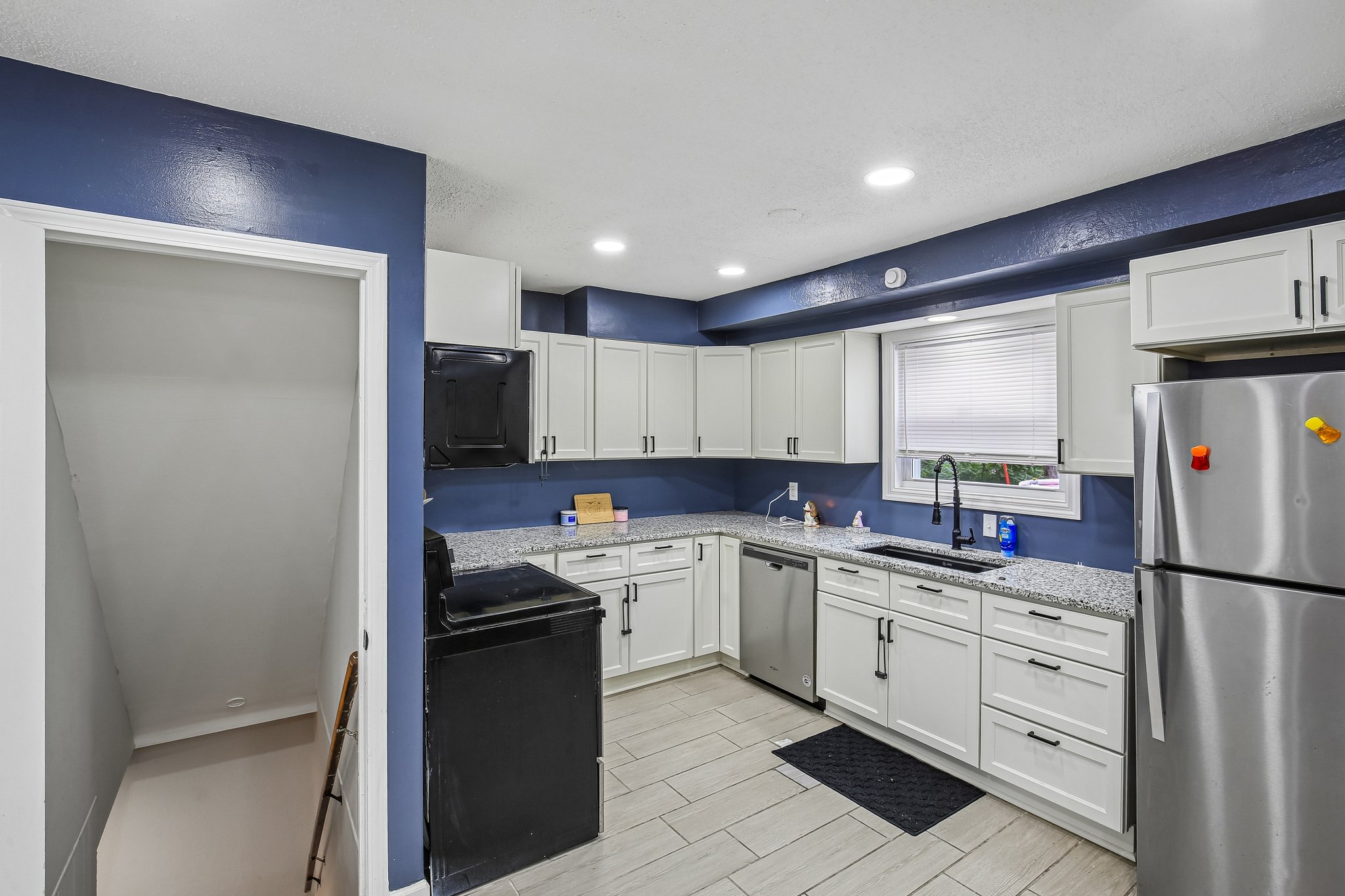 N Smalley Ave-S1308-009.jpg