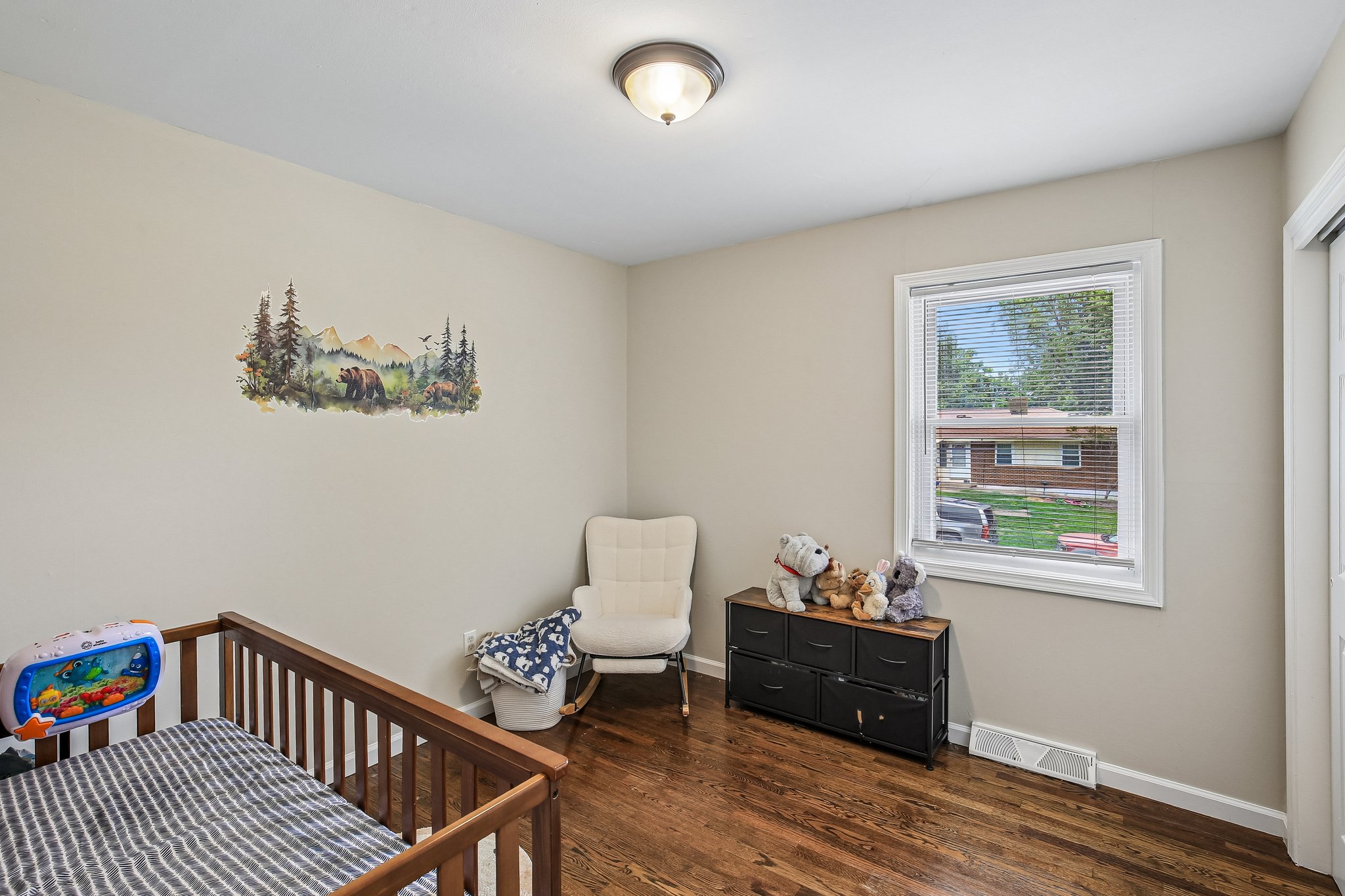 N Smalley Ave-S1308-018.jpg