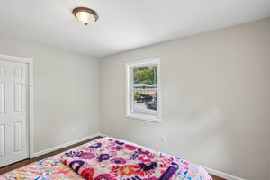 N Smalley Ave-S1308-023.jpg