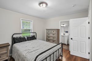 N Smalley Ave-S1308-025.jpg