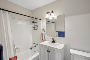 N Smalley Ave-S1308-028.jpg