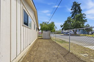  Photo 44