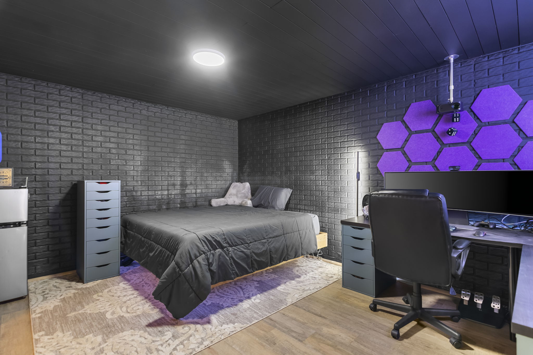 Bonus Gaming Room