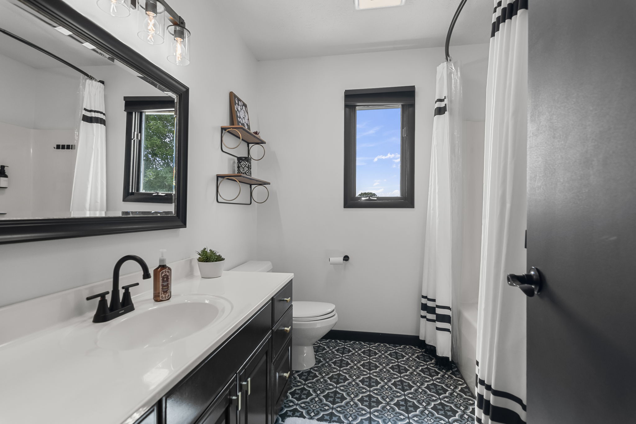 Upper Bath