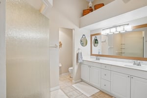Harbour Dr-S1308-019.jpg