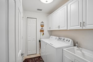Harbour Dr-S1308-028.jpg