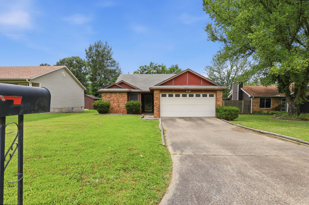 Residential real estate media in North Little Rock, Arkansas by Avery & Bryant