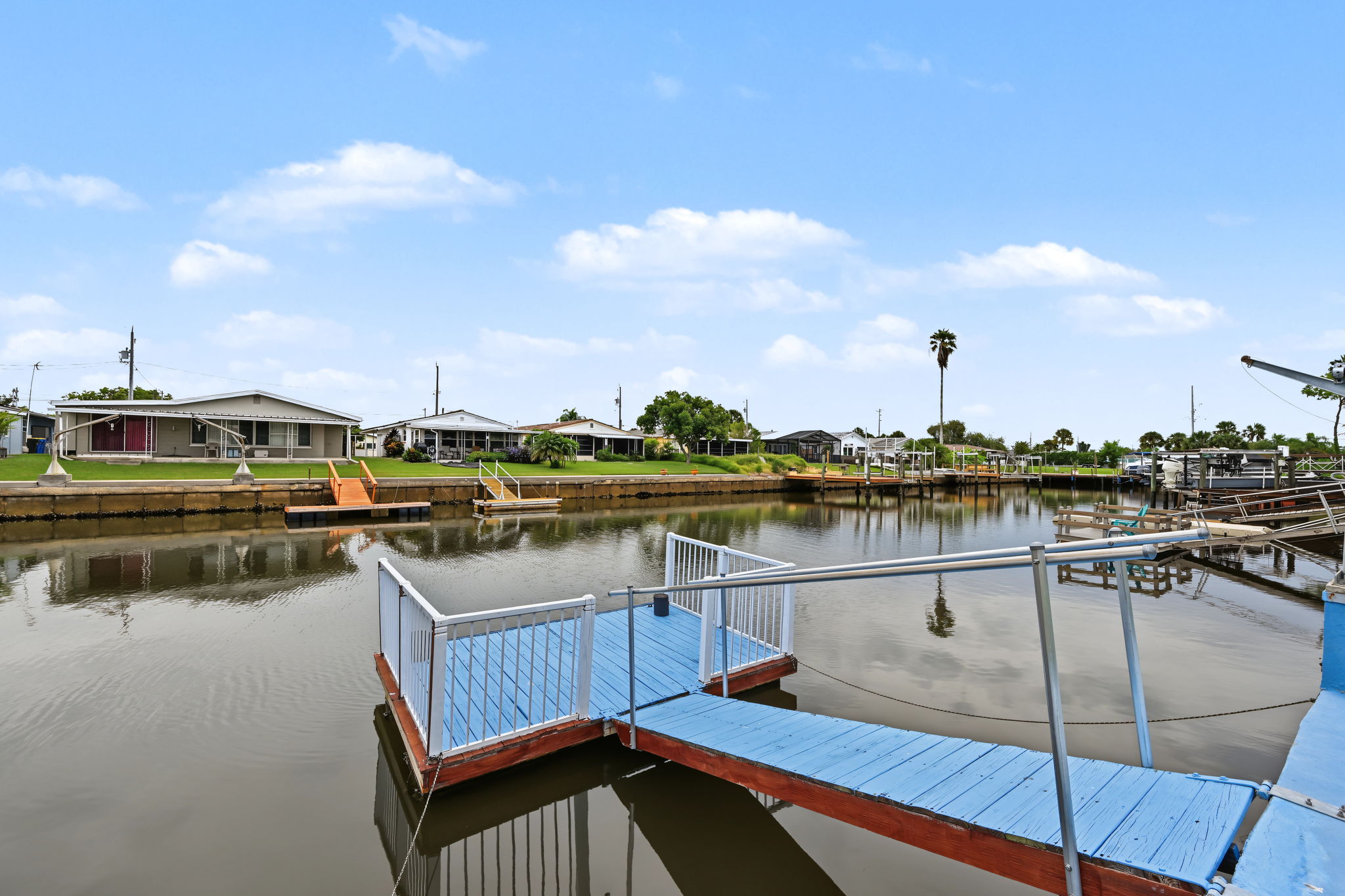 Dock1