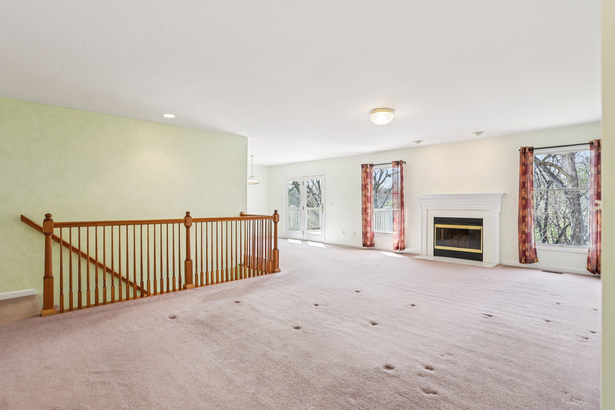 Dominion Dr-S0904-006.jpg