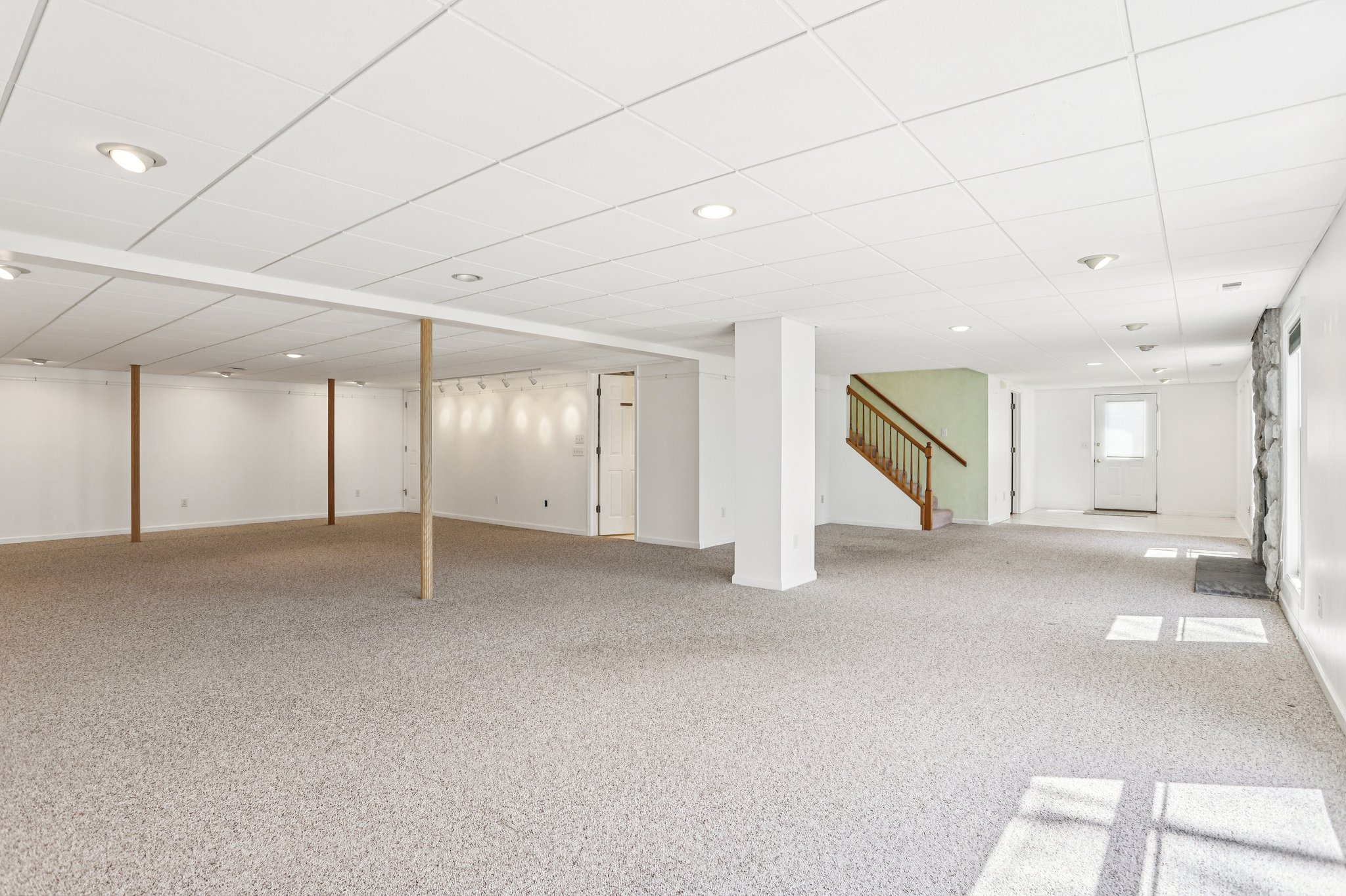 Dominion Dr-S0904-030.jpg