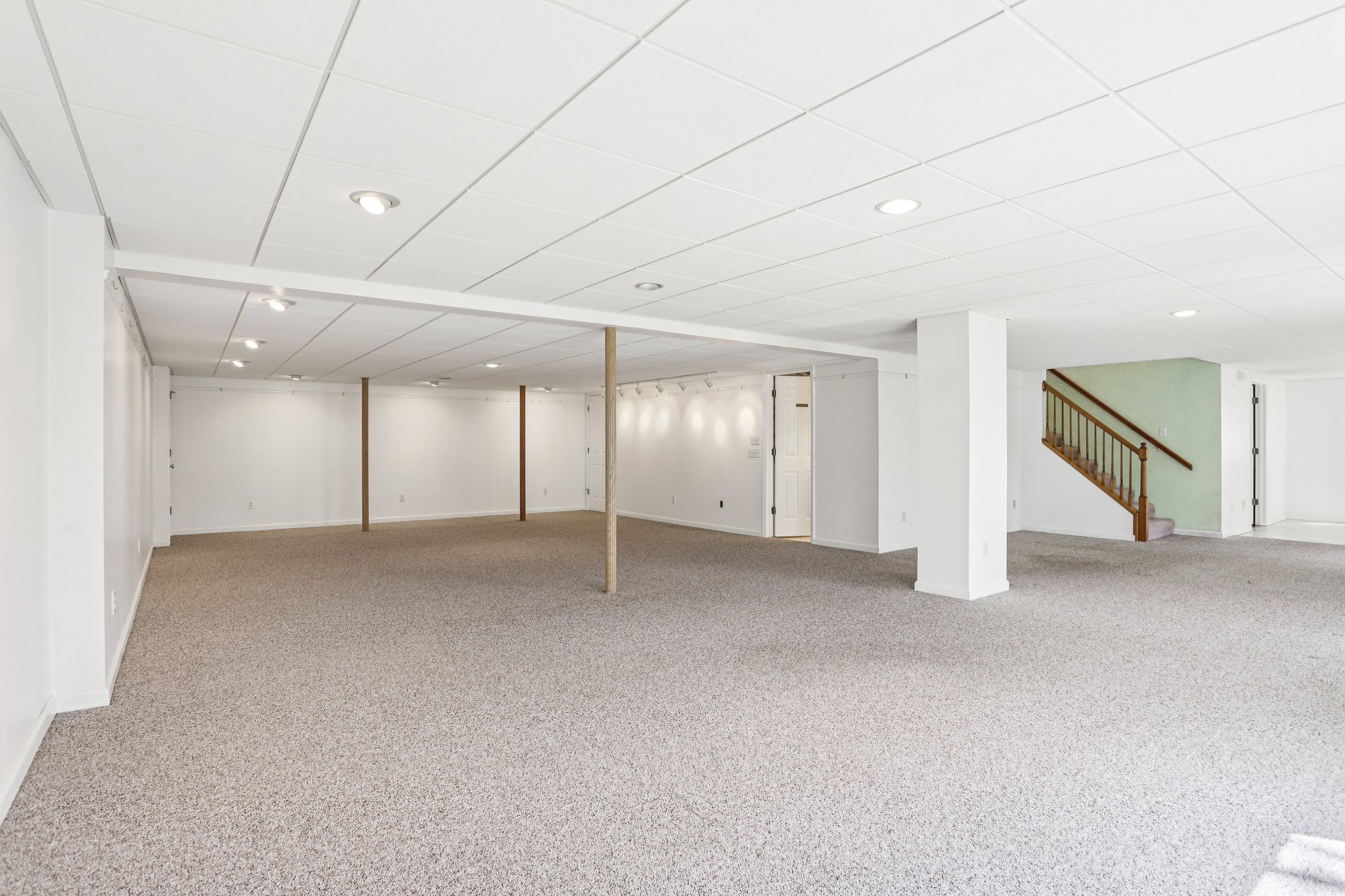 Dominion Dr-S0904-031.jpg